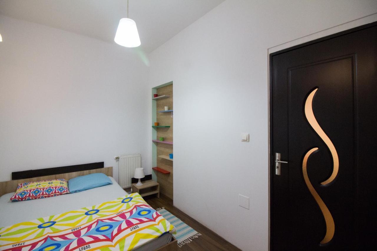 Intim Studio Flat Arad Eksteriør billede